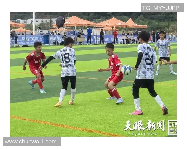 足球选手的成长之路从青训到职业生涯的挑战与辉煌 足球选手的成长之路从青训到职业生涯的挑战与辉煌